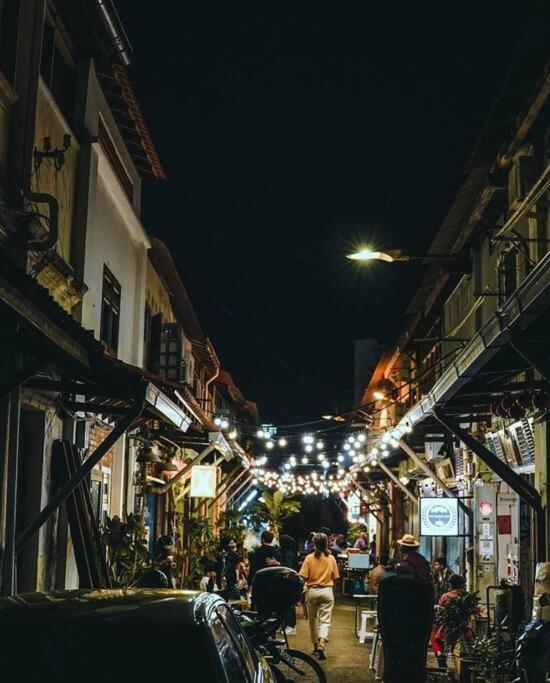 Leju 21 樂居 Explore Malacca From A Riverside House ภายนอก รูปภาพ