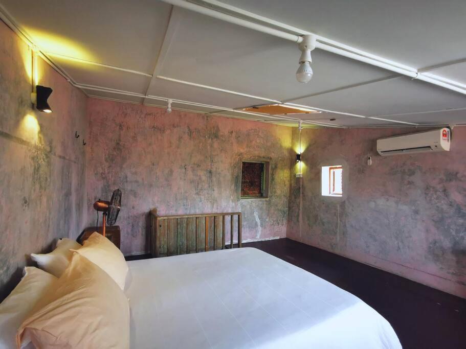 Leju 21 樂居 Explore Malacca From A Riverside House ภายนอก รูปภาพ